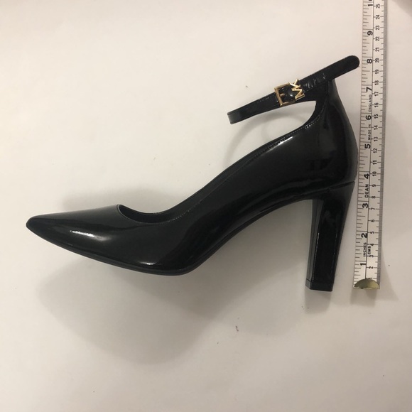 Michael Kors 10M High Heel Black Patent Leather Adjustable strap Gold Logo clasp - Picture 15 of 15